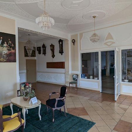 Hotel Magnat Glogow Malopolski Exterior foto